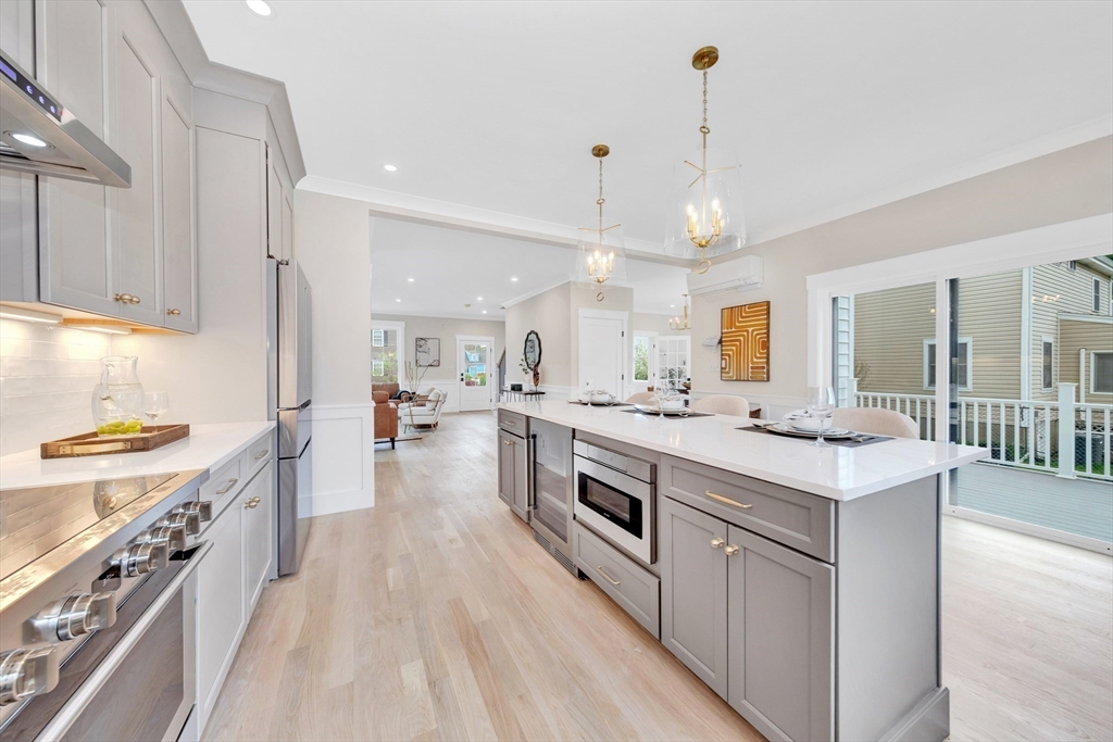 152 Renfrew St