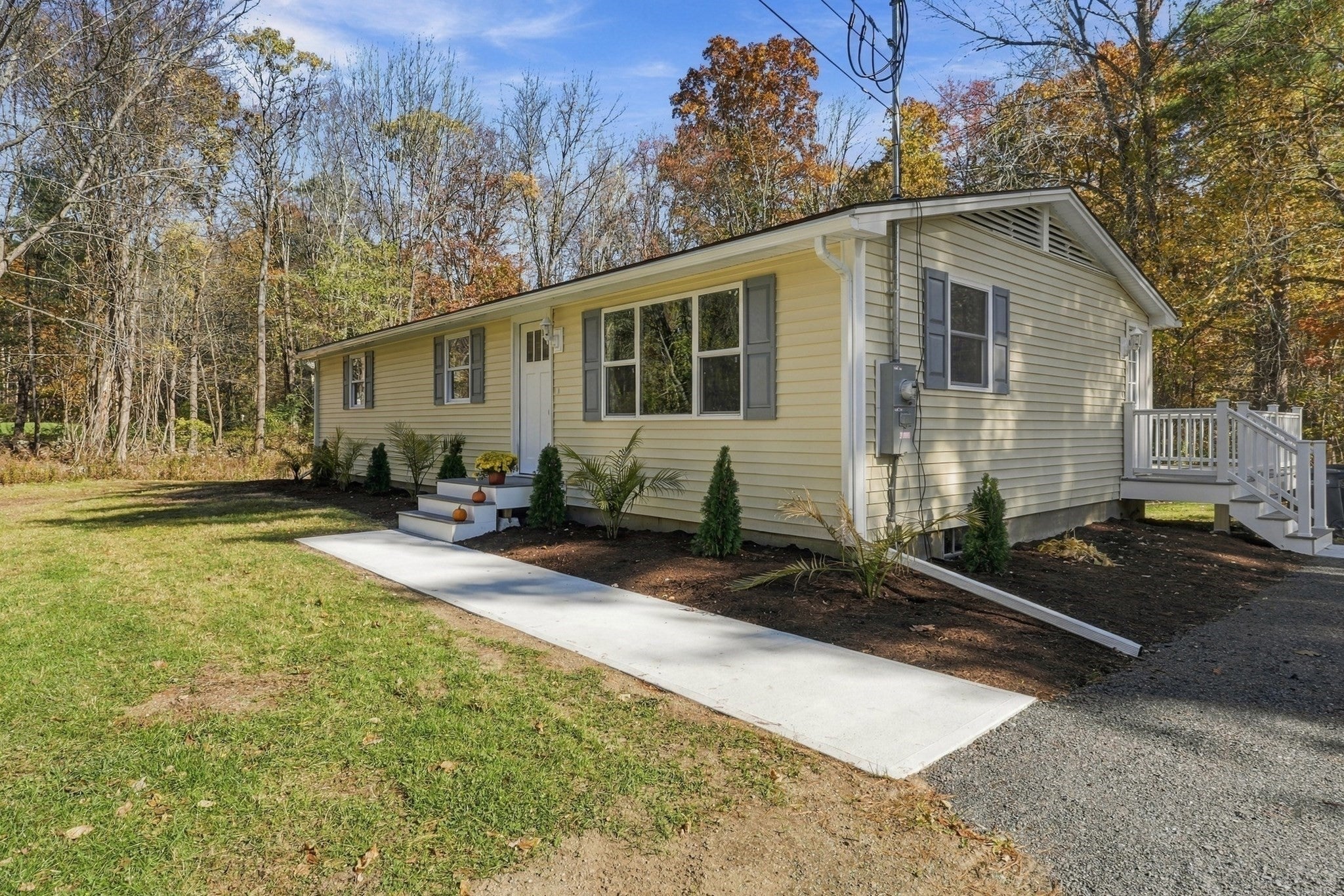 389 Breakneck Rd