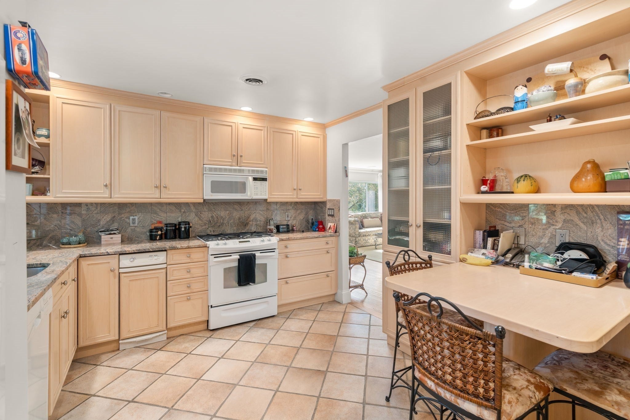 209 Commonwealth Ave #2A, Newton, MA Photo #13
