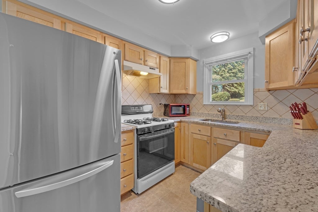 8 Crestview Dr #38, Spencer, MA, 8 Crestview Dr #38, Spencer, MA Photo #7
