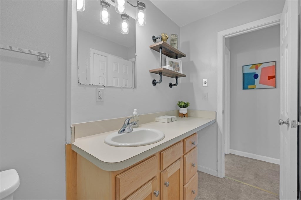 8 Crestview Dr #38, Spencer, MA, 8 Crestview Dr #38, Spencer, MA Photo #12