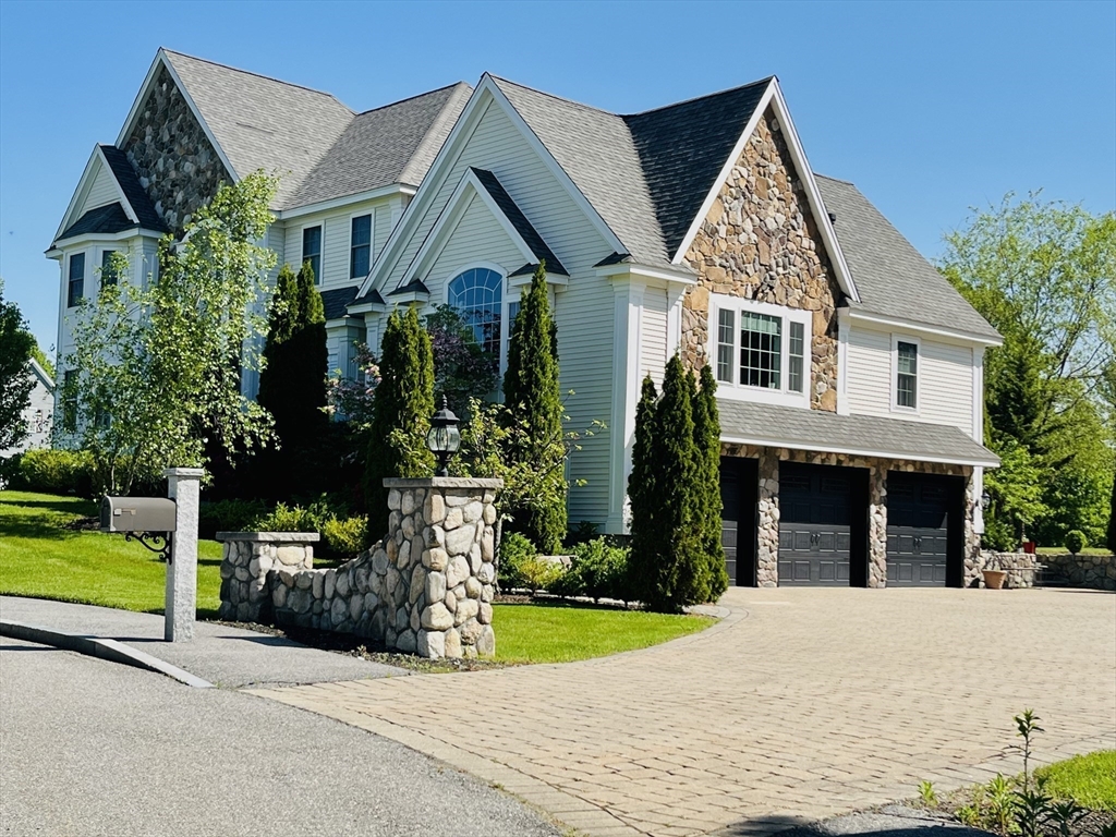 8 Smith Farm Way