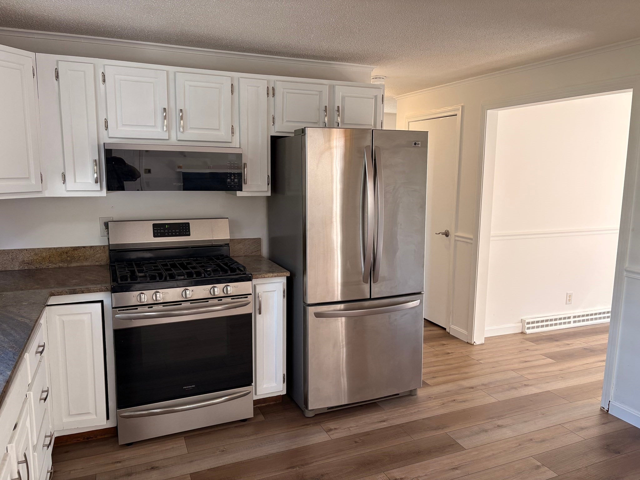 65 Surrey LN, Lowell, MA, 65 Surrey LN, Lowell, MA Photo #5