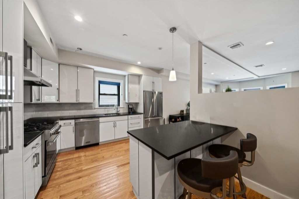 24 Rawson St 2