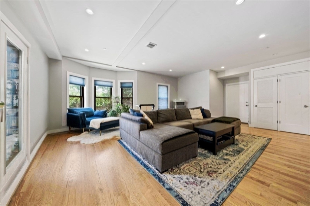 24 Rawson St 2