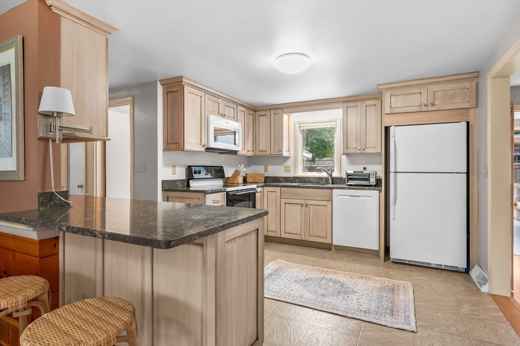 130 Cathedral Rd, Brewster, MA, 130 Cathedral Rd, Brewster, MA Photo #6