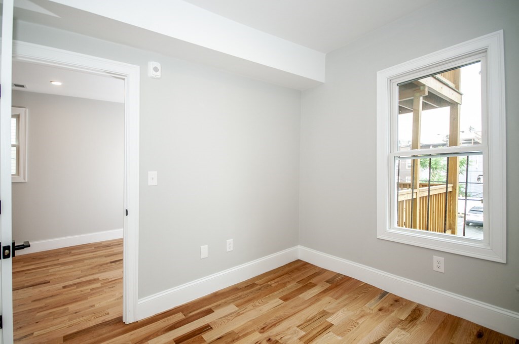 137 Paris Street #2, Boston, MA Photo #6