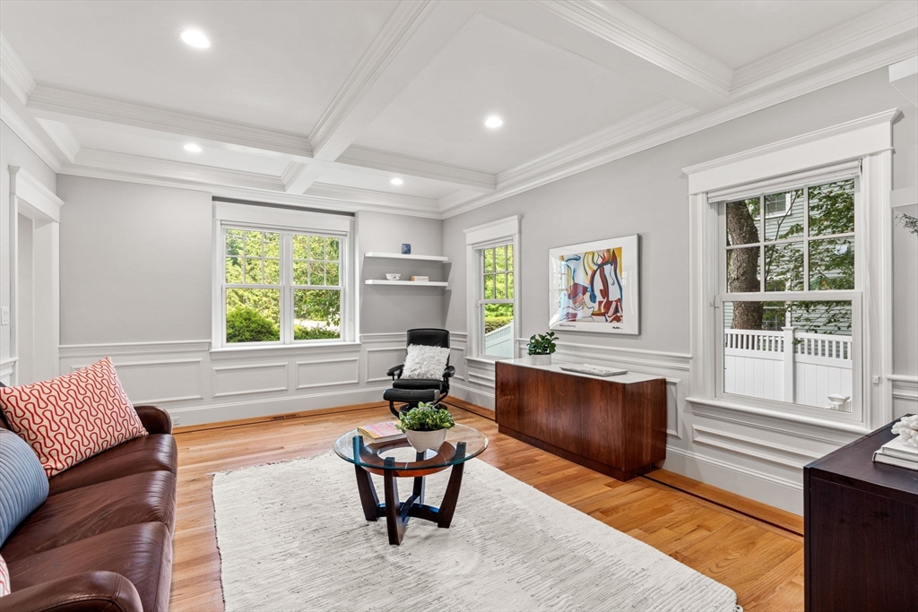 84 Hancock St