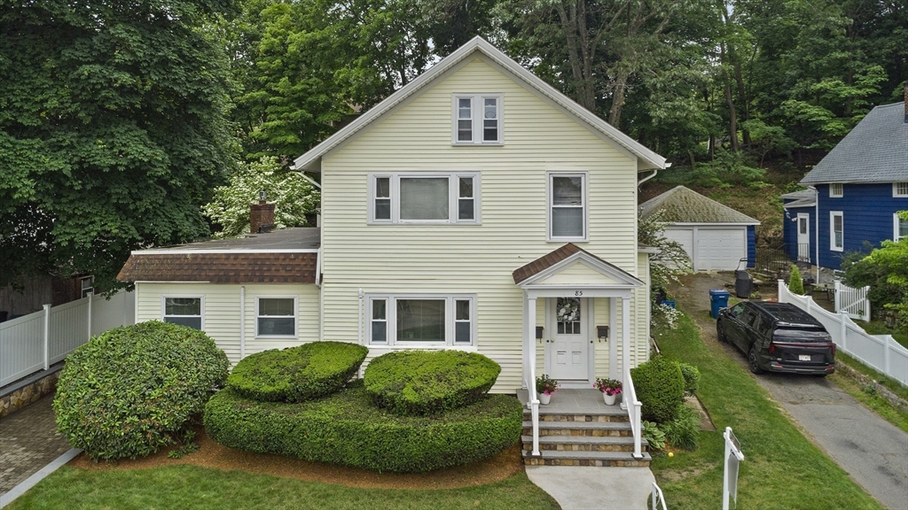 85 Lynde Street 1
