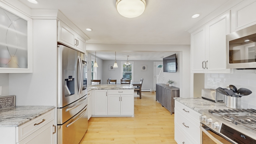 17 Lenox Ave