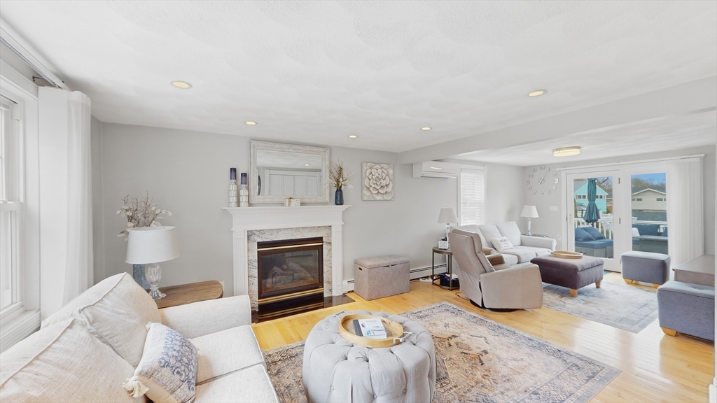 17 Lenox Ave