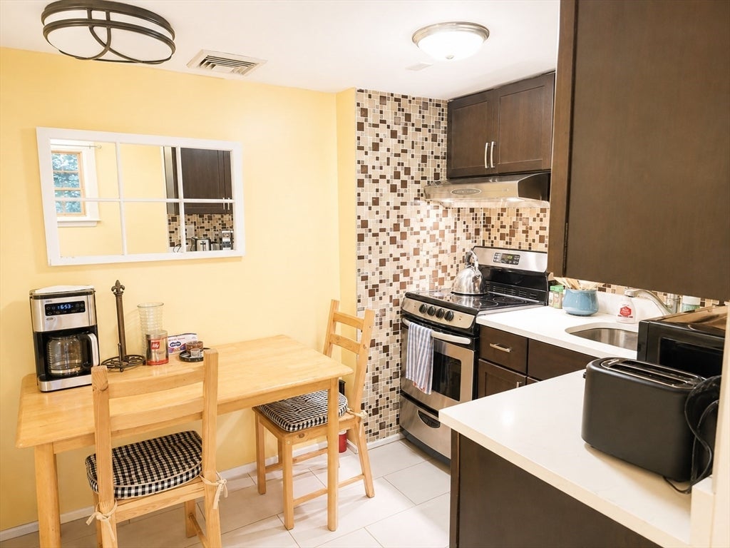 40 Gardner RD #1, Brookline, MA, 40 Gardner RD #1, Brookline, MA Photo #8