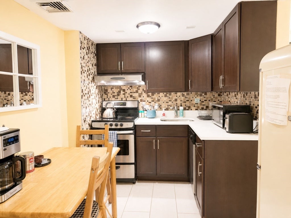 40 Gardner RD #1, Brookline, MA, 40 Gardner RD #1, Brookline, MA Photo #9