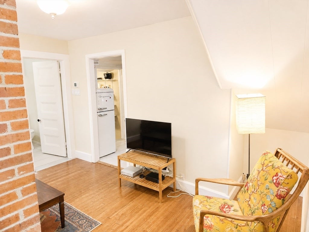 40 Gardner RD #1, Brookline, MA, 40 Gardner RD #1, Brookline, MA Photo #5