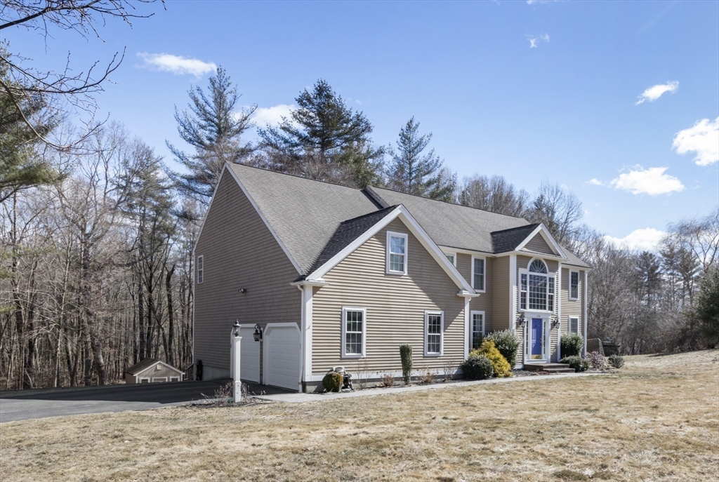 108 Waterford Dr