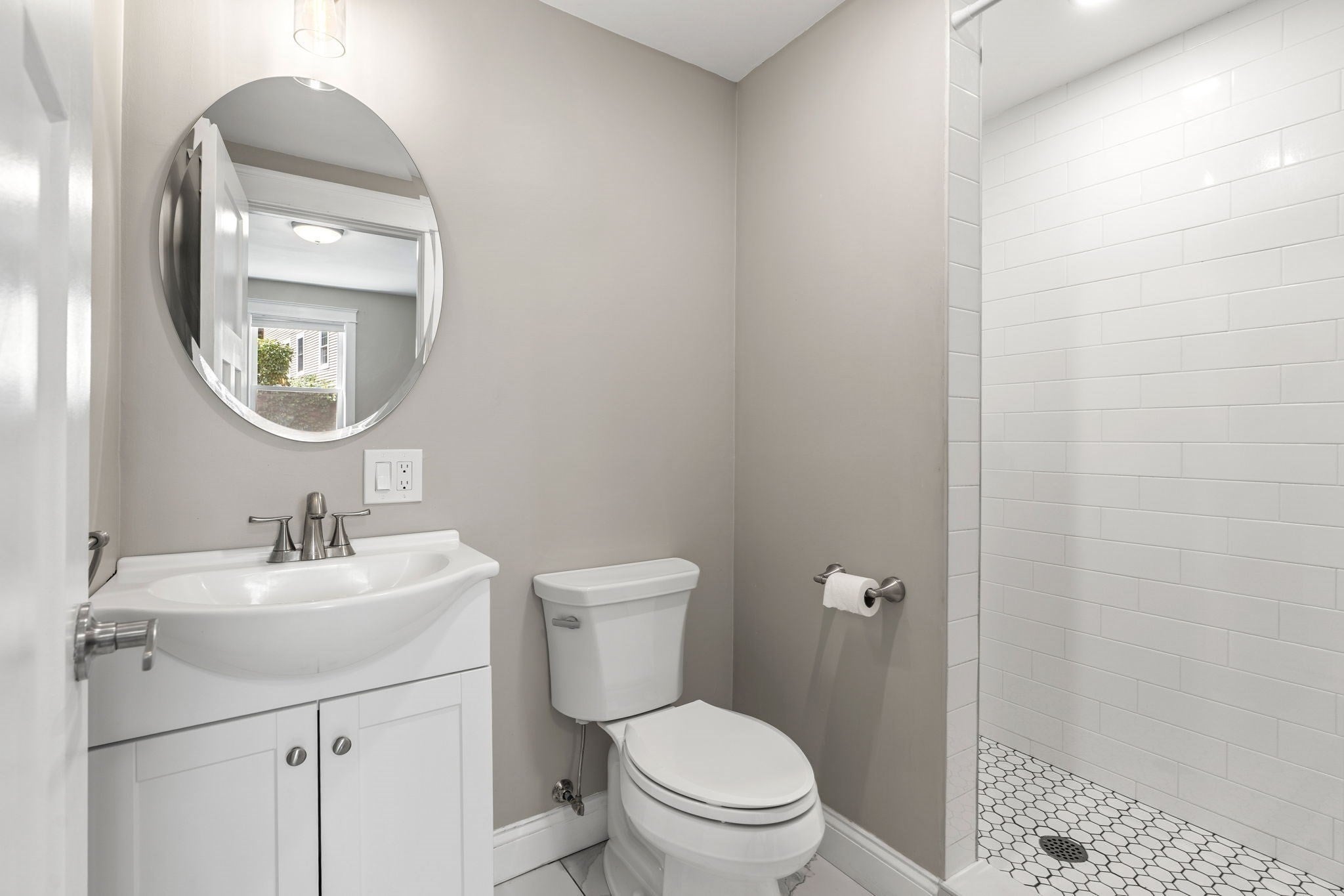 251 Rantoul St #1, Beverly, MA, 251 Rantoul St #1, Beverly, MA Photo #26
