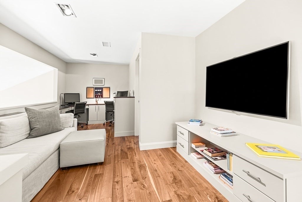 7 Wainwright Road #113, Winchester, MA, 7 Wainwright Road #113, Winchester, MA Photo #23