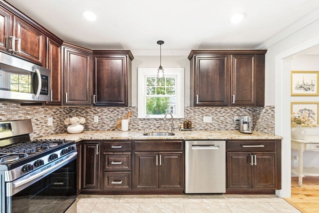 252 Union St, Millis, MA, 252 Union St, Millis, MA Photo #8
