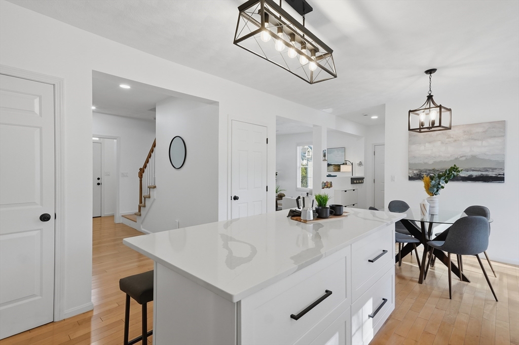 8 Coolidge Street, Westford, MA Photo #11