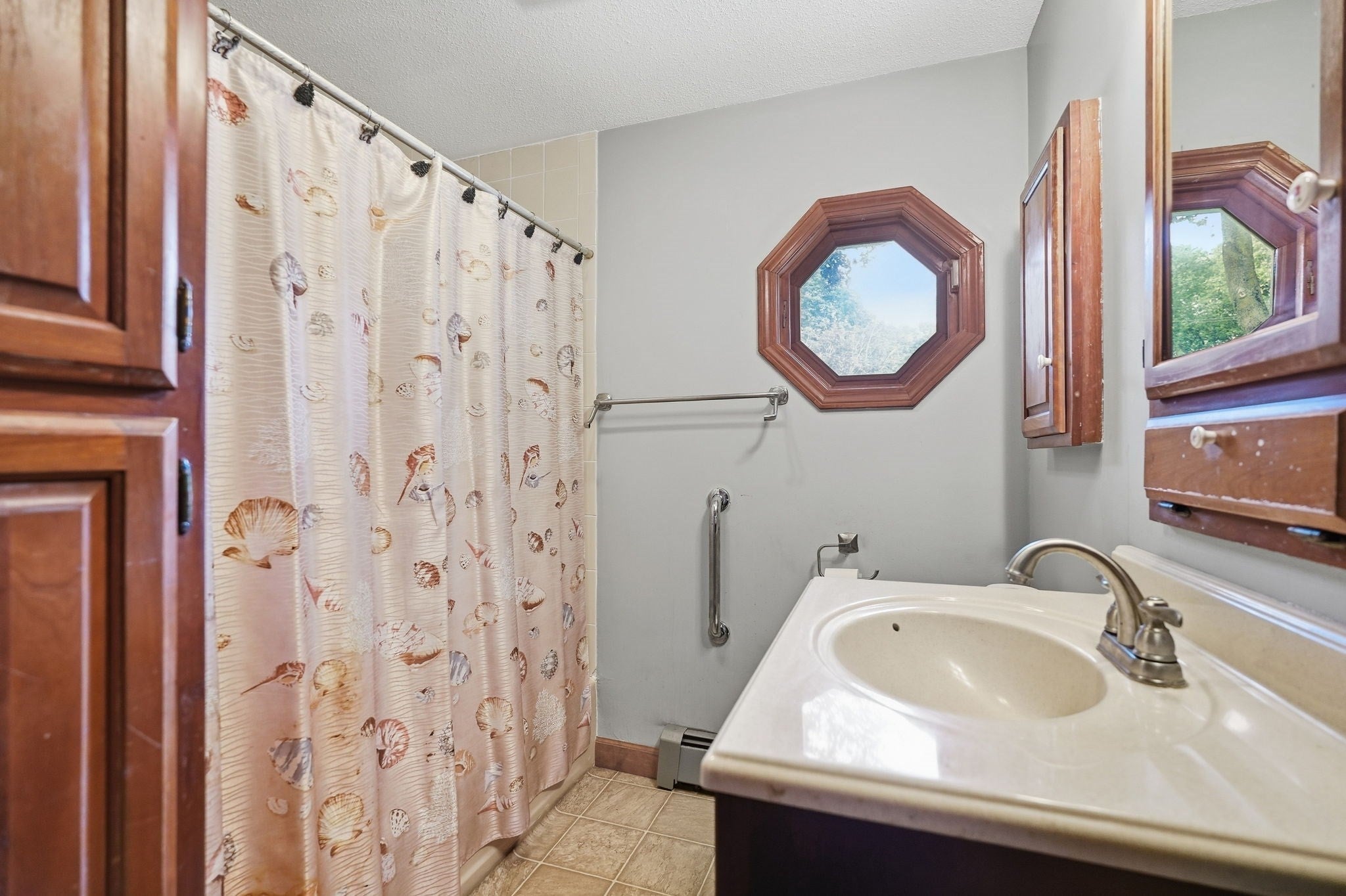 40 W Belmont St, Ludlow, MA, 40 W Belmont St, Ludlow, MA Photo #24