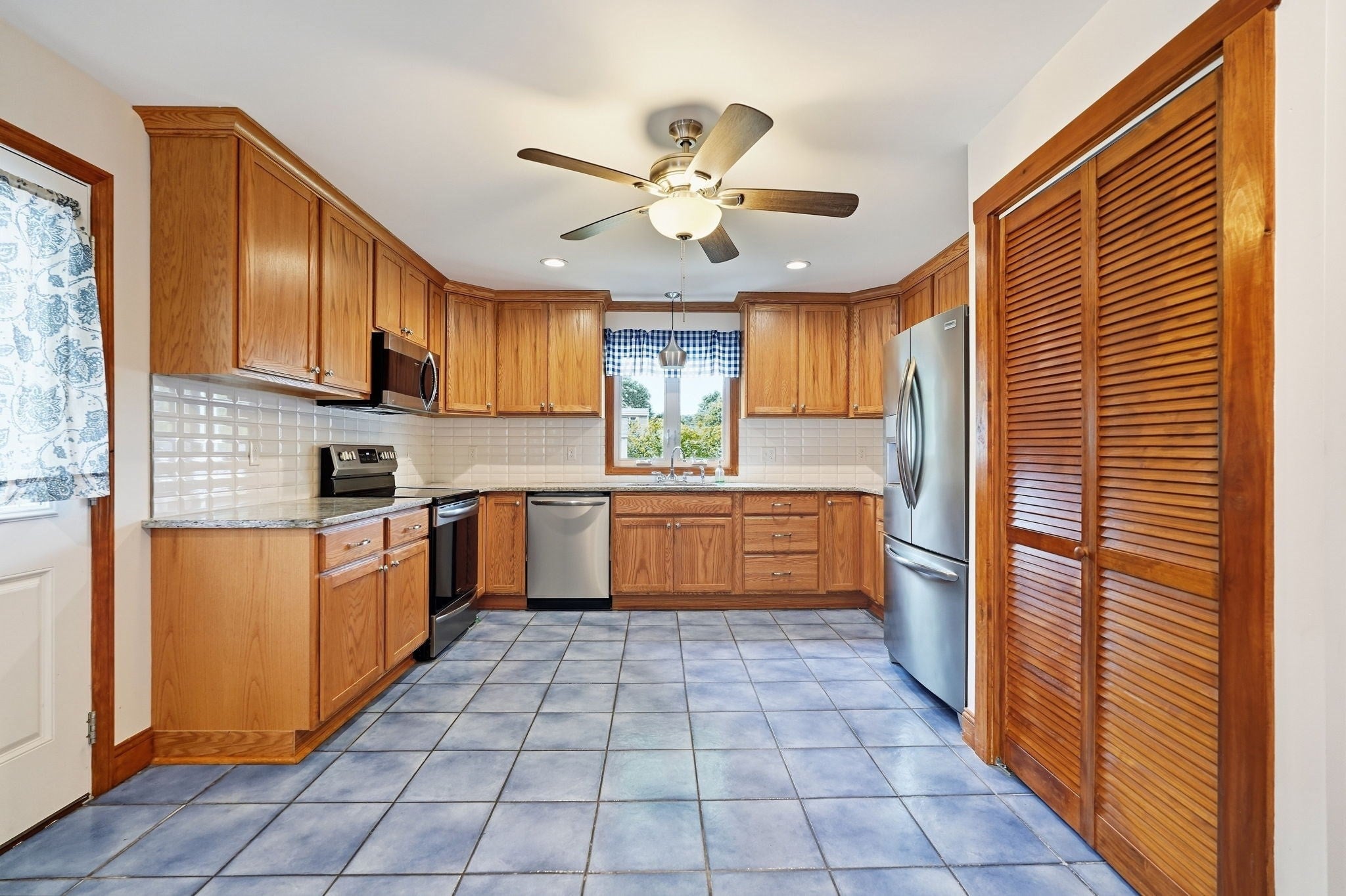 40 W Belmont St, Ludlow, MA, 40 W Belmont St, Ludlow, MA Photo #14