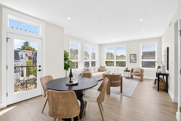 1246 Broadway #3, Somerville, MA Photo #1