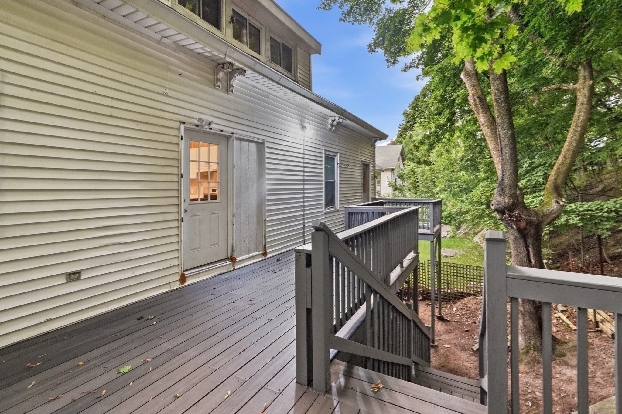 1 Oak St, Clinton, MA, 1 Oak St, Clinton, MA Photo #15