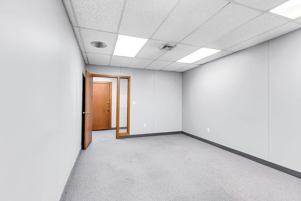 East Longmeadow, Massachusetts 01028, United States, ,4 BathroomsBathrooms,Commercial,Active,52911