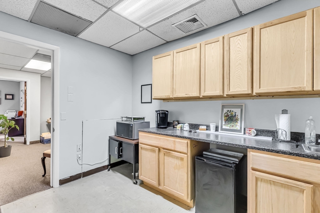 East Longmeadow, Massachusetts 01028, United States, ,4 BathroomsBathrooms,Commercial,Active,52911