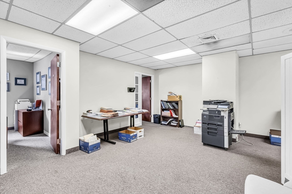 East Longmeadow, Massachusetts 01028, United States, ,4 BathroomsBathrooms,Commercial,Active,52911