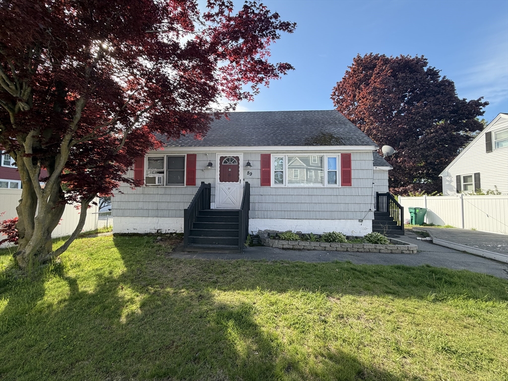 89 Bunker Hill Ave #1, Lowell, MA Photo #1