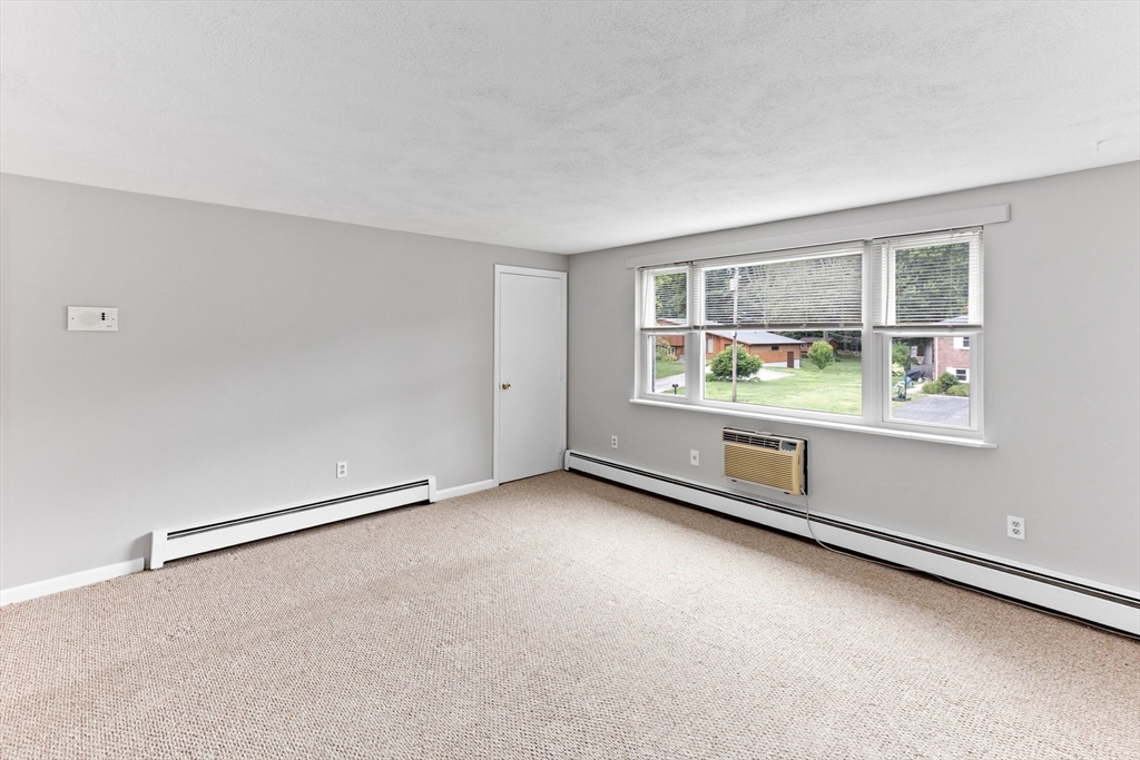 56 Mary Ln 6