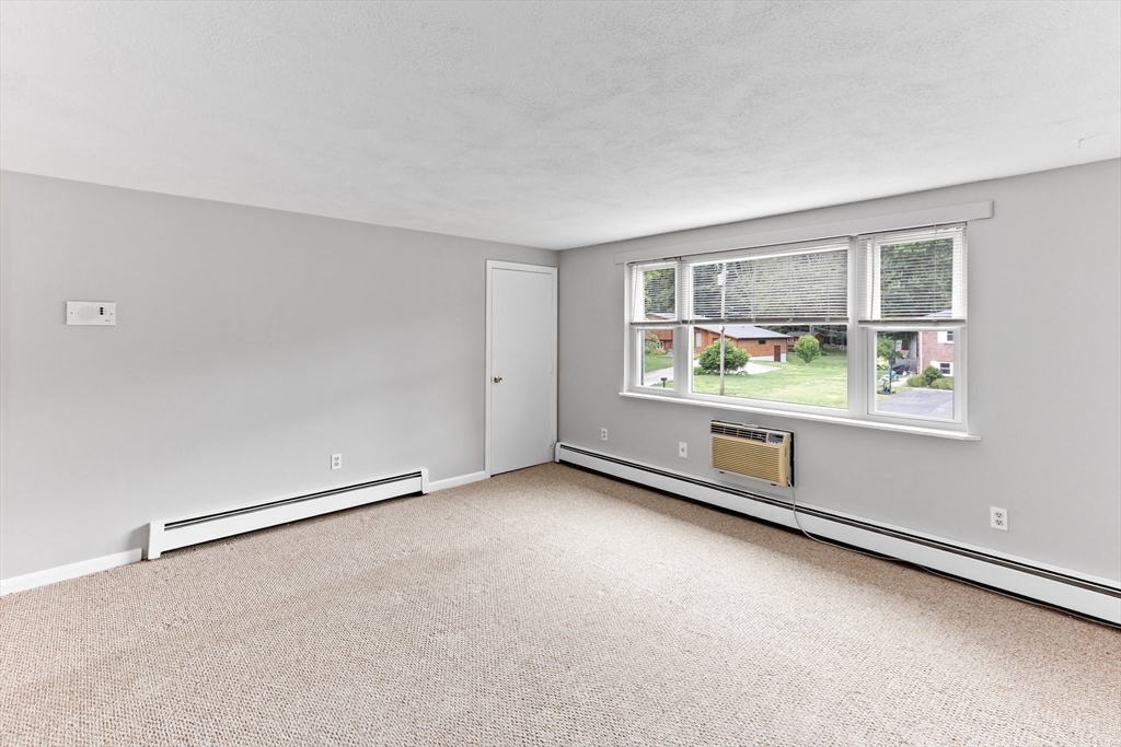 56 Mary Ln 6
