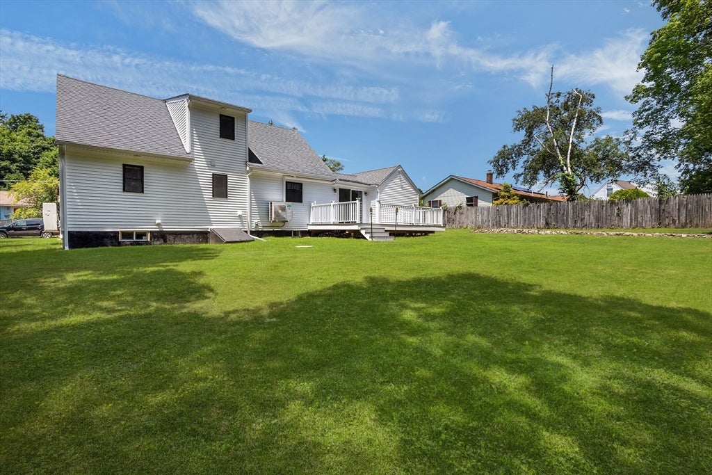 5 Squire Ln