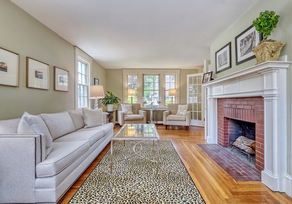 17 Old Brook Cir