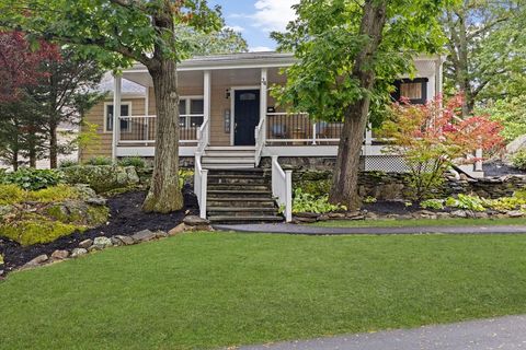 24 Grove Ave Hingham MA 02043