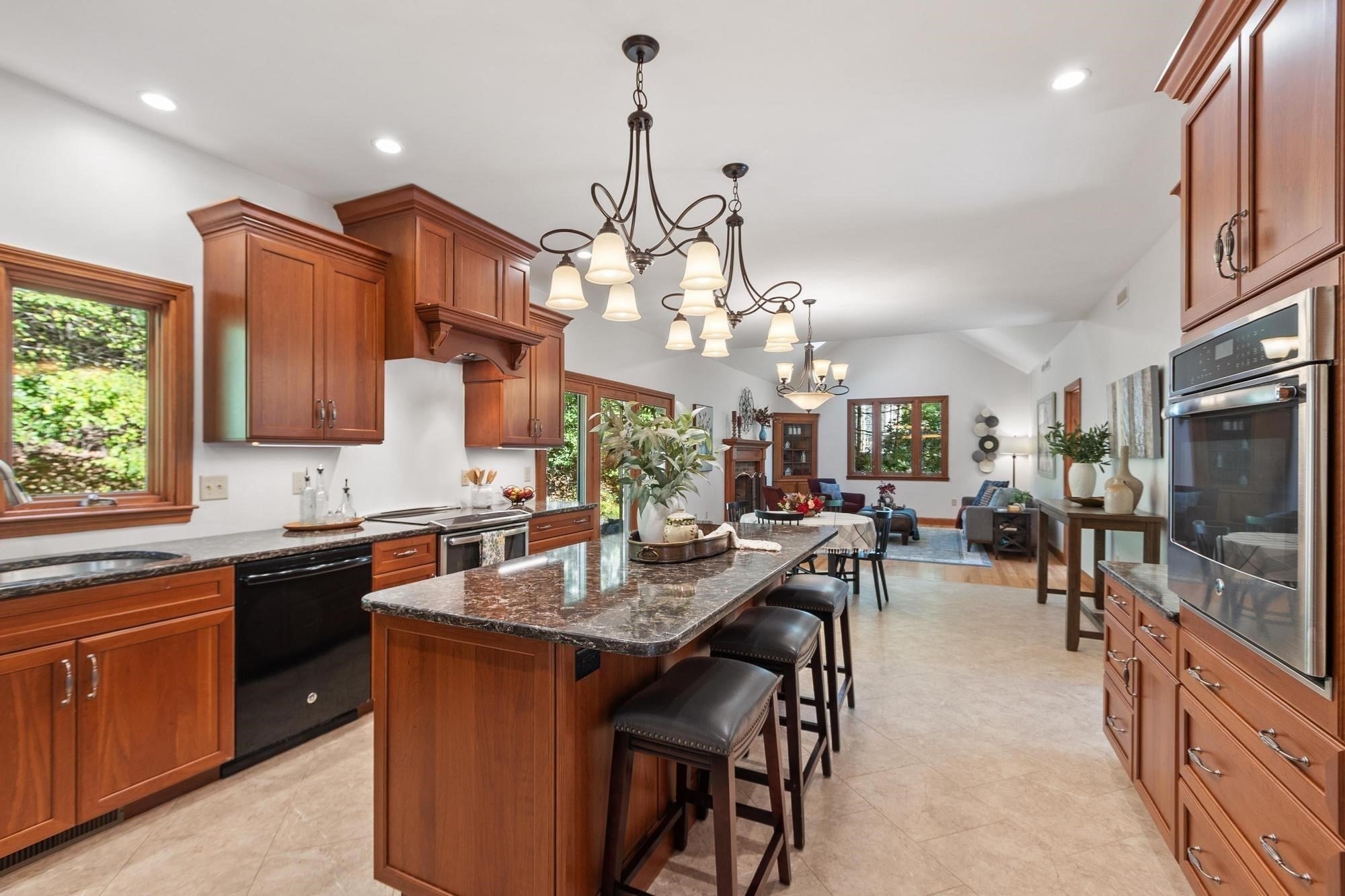 113 Patch Hill Rd, Boxborough, MA Photo #6