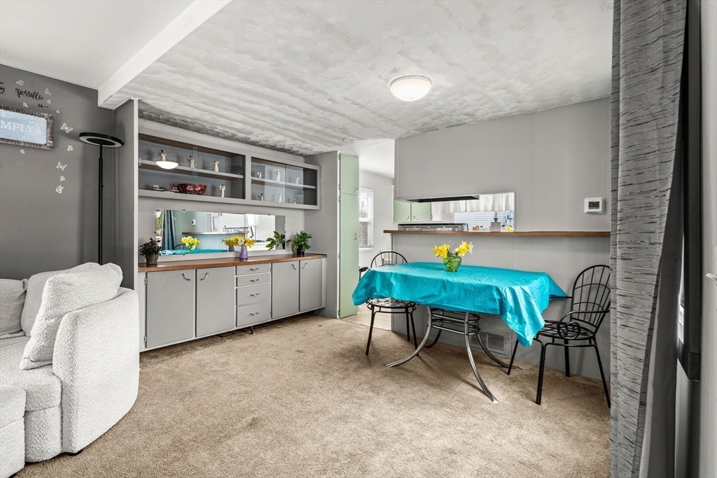 200 North St 11-B
