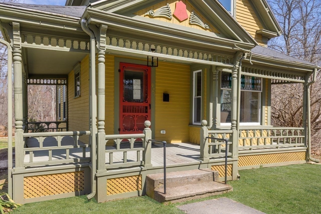 925 Washington
