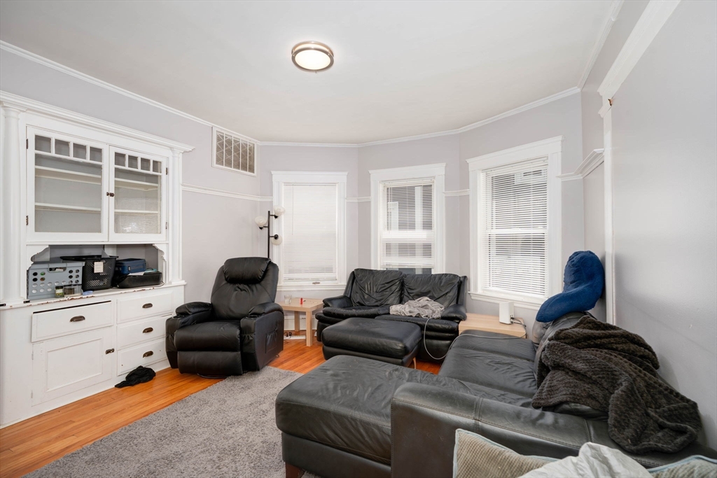 287 Medford St 1
