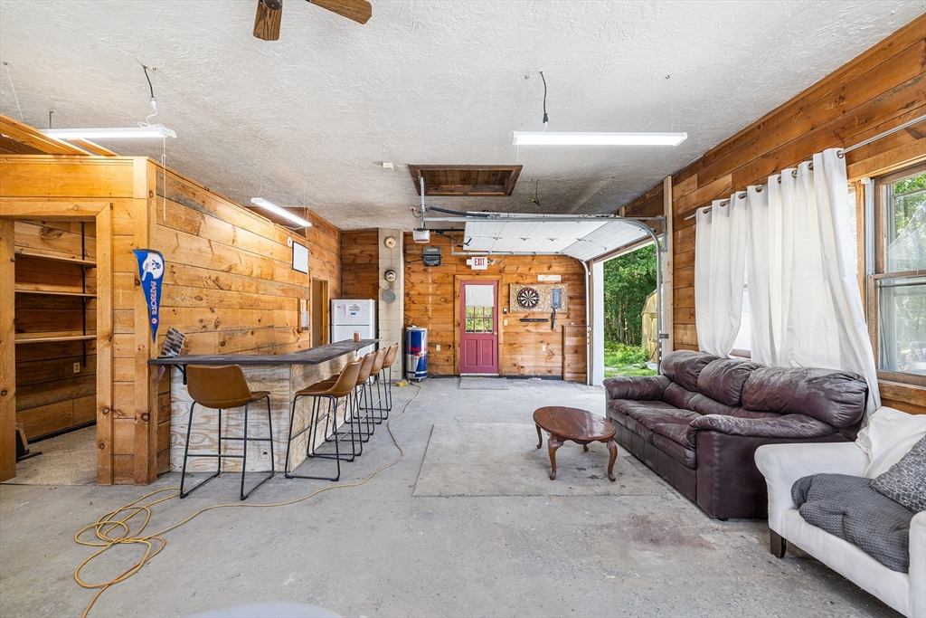 312 Pleasant St 1