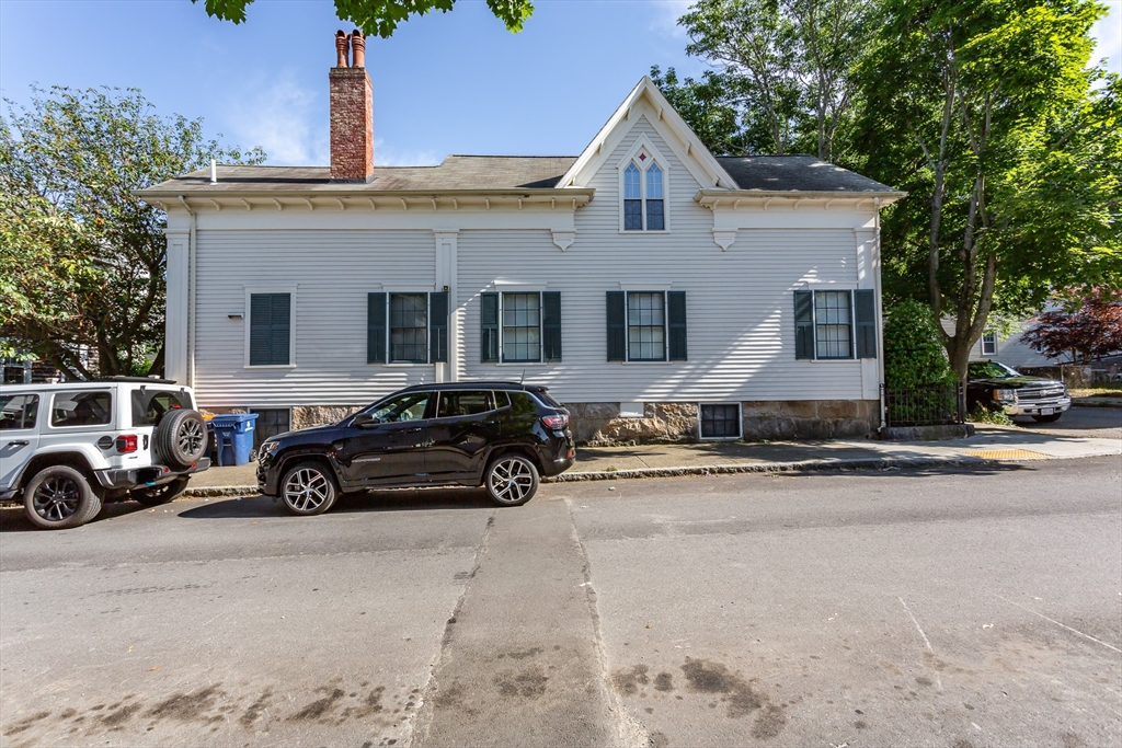 90 Walden Street
