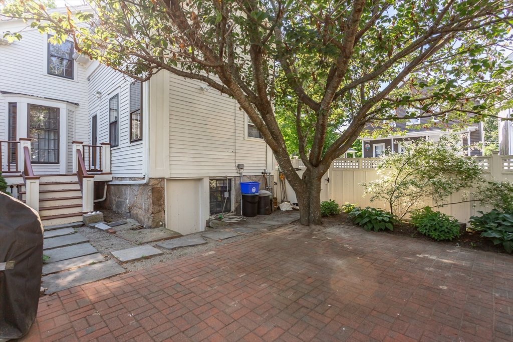 90 Walden Street