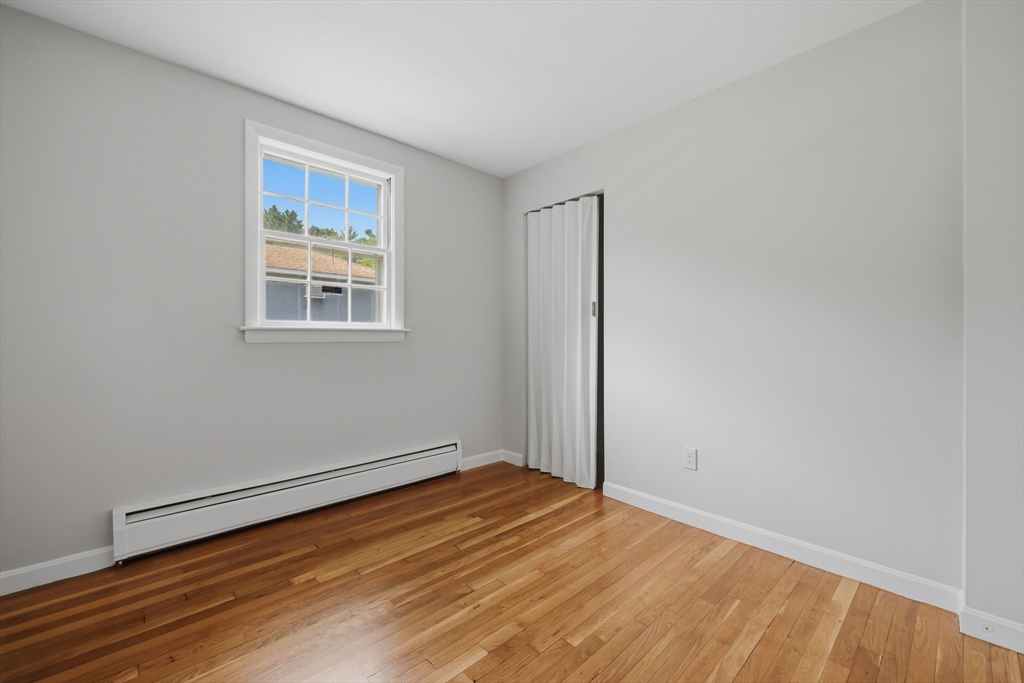 7 Drury Lane, Wilmington, MA Photo #9
