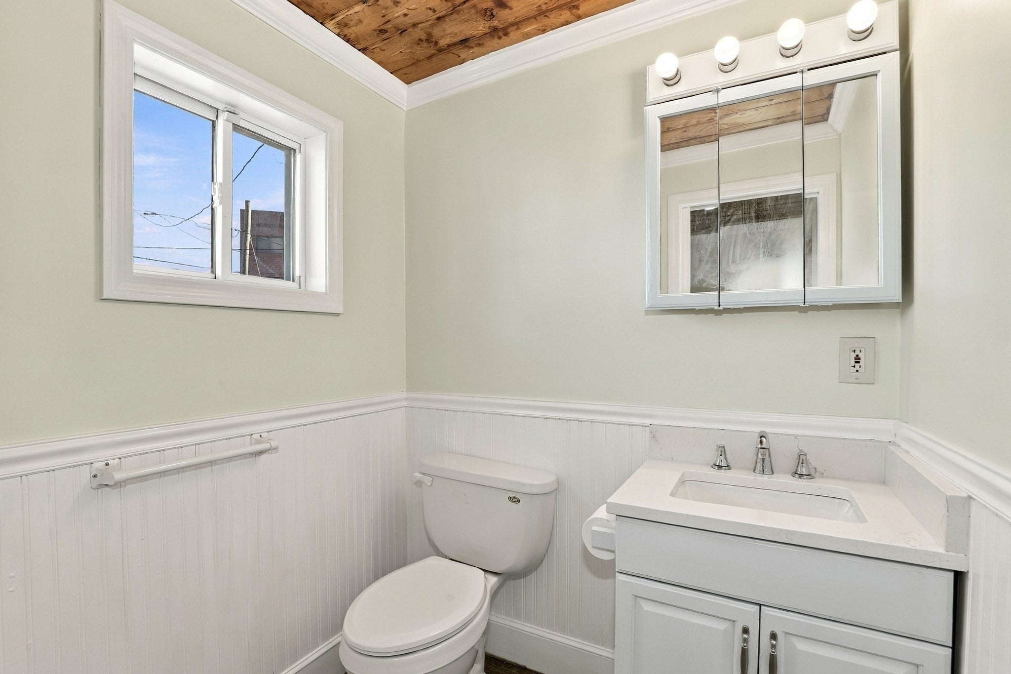 105 Reed Ave, Everett, MA, 105 Reed Ave, Everett, MA Photo #8