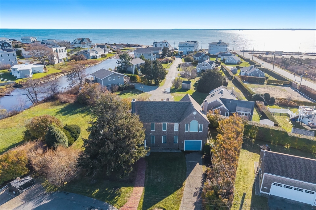 15 Hedge Lane