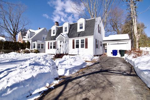 1088 Sumner Ave Springfield MA 01118