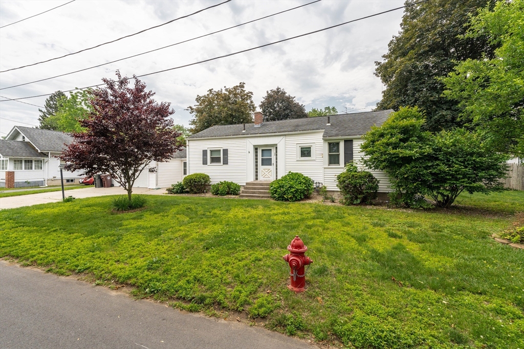 34 Coolidge Ave