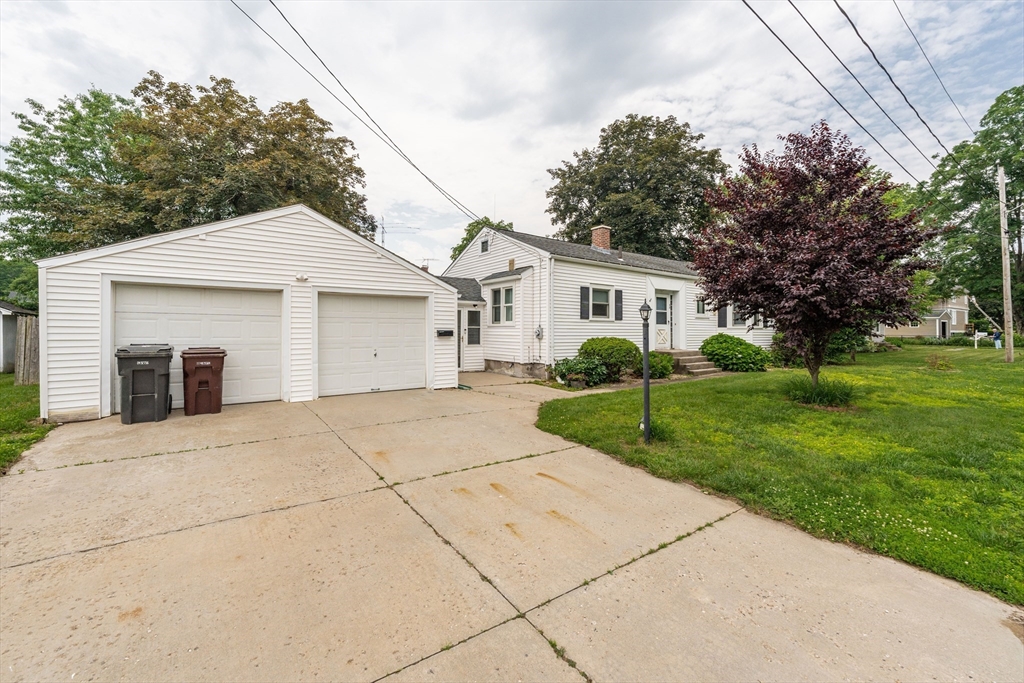 34 Coolidge Ave