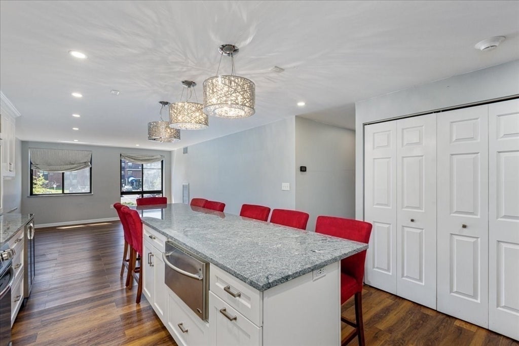 100 Ledgewood Dr #410, Stoneham, MA, 100 Ledgewood Dr #410, Stoneham, MA Photo #5